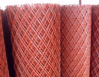 peinture antirouille rouge augmentée par acier de grillage de garde faisante le coin de 1.0mm pour la construction