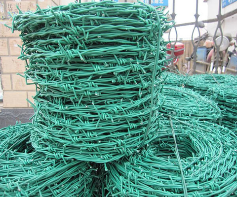 Petit pain enduit en plastique de barbelé de PVC de la dureté BWG16xBWG16 élevée